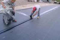 Vignette de l'article : Comment poser la membrane d'étanchéité EPDM sur une toiture ?