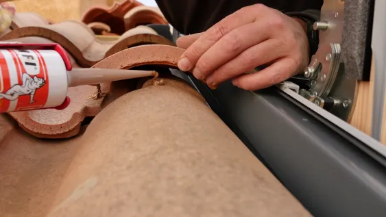 Fixation avec du silicone