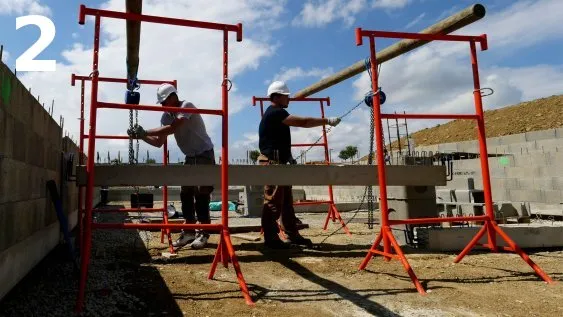 Levage de la longrine à hauteur de ses appuis
