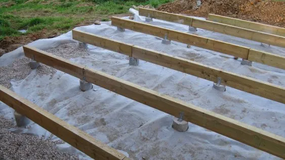 Cornière en quinconce