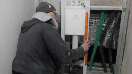 Mise en place du châssis métallique