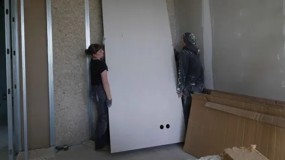 Pose de la deuxième face du cloison