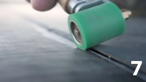 Marouflage des bords