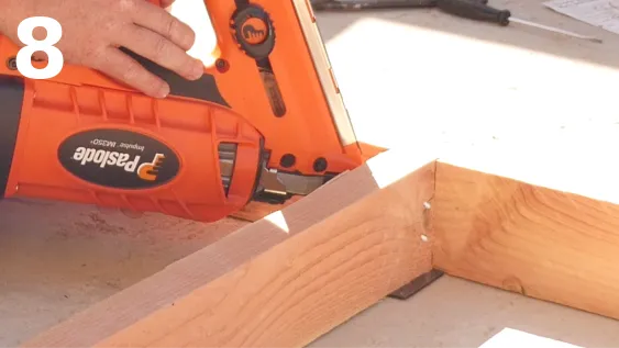 Renforcement de la fixation par le haut