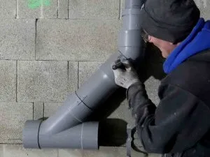 Installation des réseaux d'évacuation d'eau