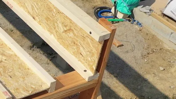 Fixation des poutres d’extrémités