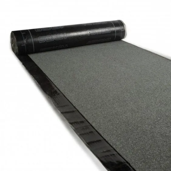 Membrane élastomère avec finition en granules