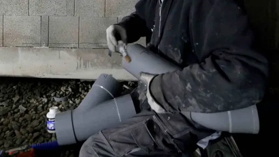 Collage des conduites