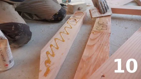 Collage des pièces d’assemblage