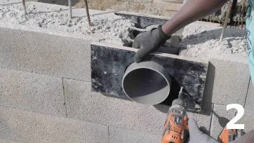 Fixation des panneaux de coffrage