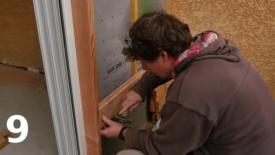 Fixation de la première planche