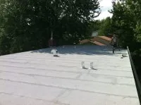 Vignette de l'article : Toiture-terrasse en membrane élastomère ou bitume modifié