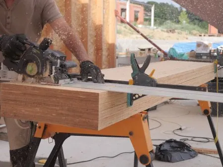 Façonnage et pose des linteaux