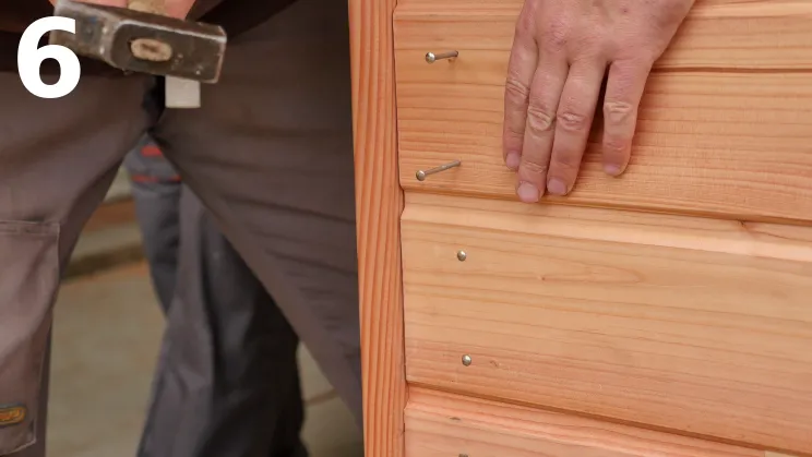 Fixation à l’aide d’un marteau