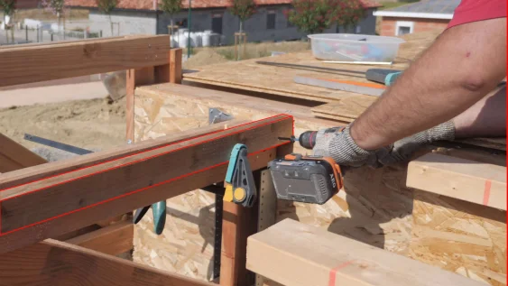 Ajustage du niveau de tête des treillis s’appuyant sur les sabots